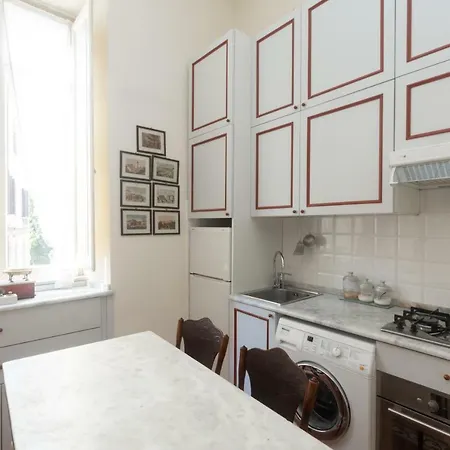 Daire Nizza Bourgeois Family Roma