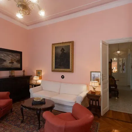 Nizza Bourgeois Family Daire Roma